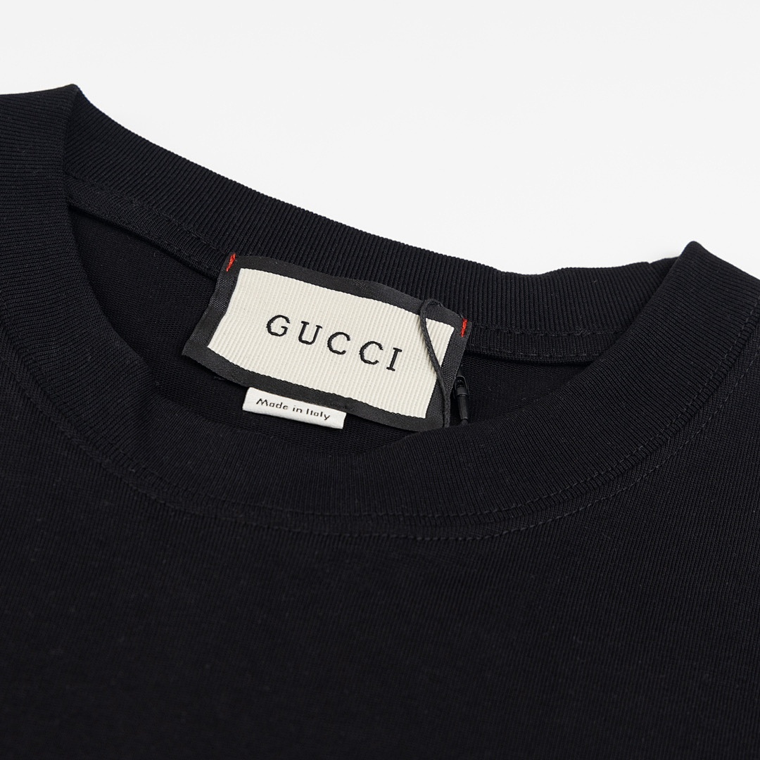 Gucci T-Shirt Style 425 detail view 5