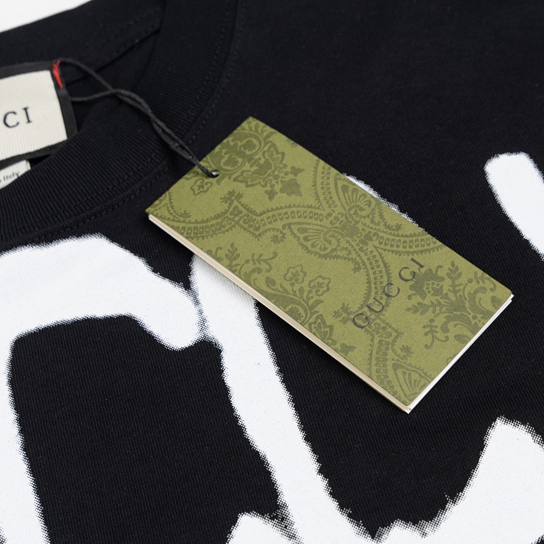 Gucci T-Shirt Style 429 main view