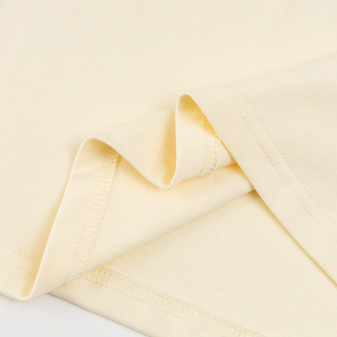 Gucci T-Shirt Style 438 detail view 2