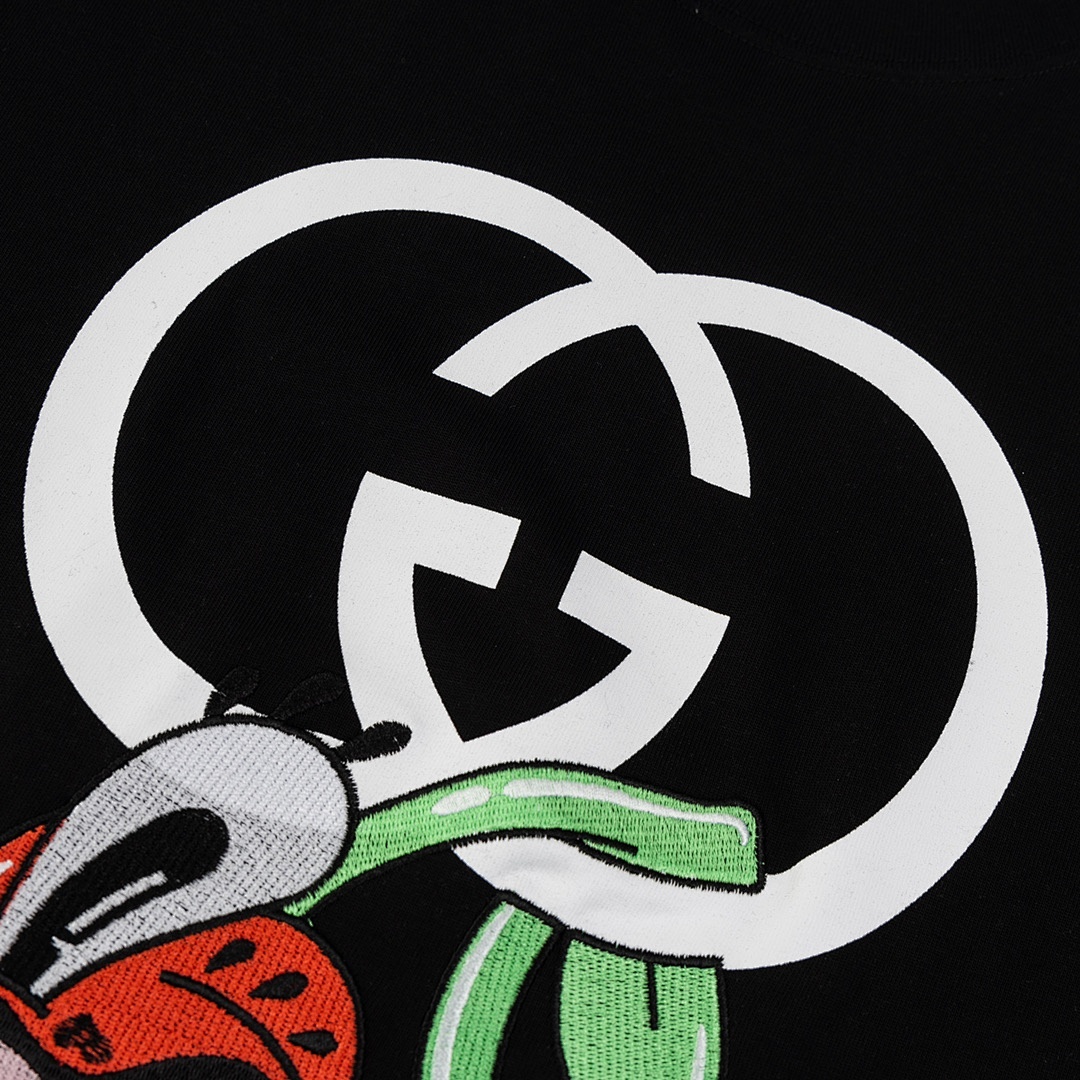 Gucci T-Shirt Style 439 detail view 1