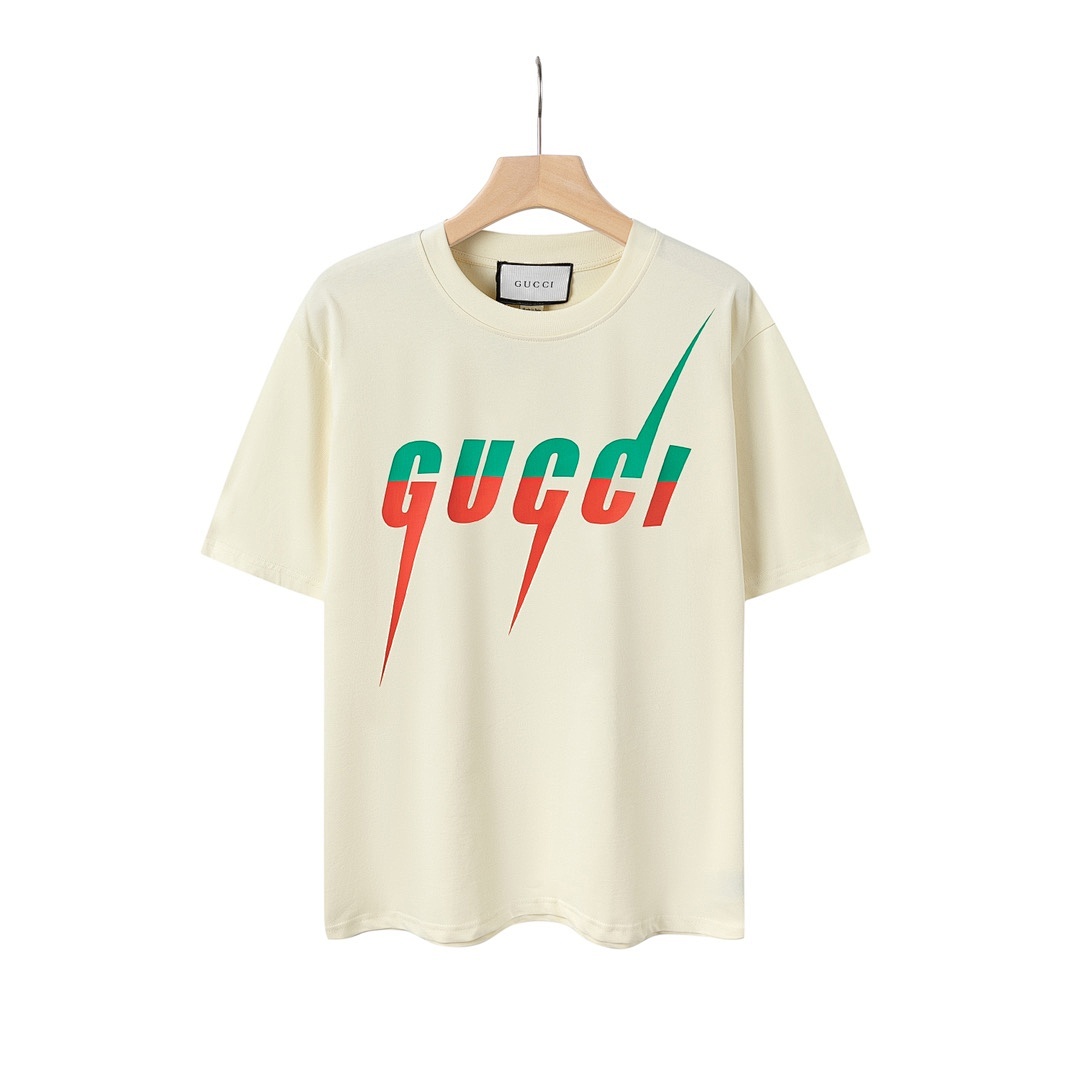 Gucci T-Shirt Style 441 detail view 2