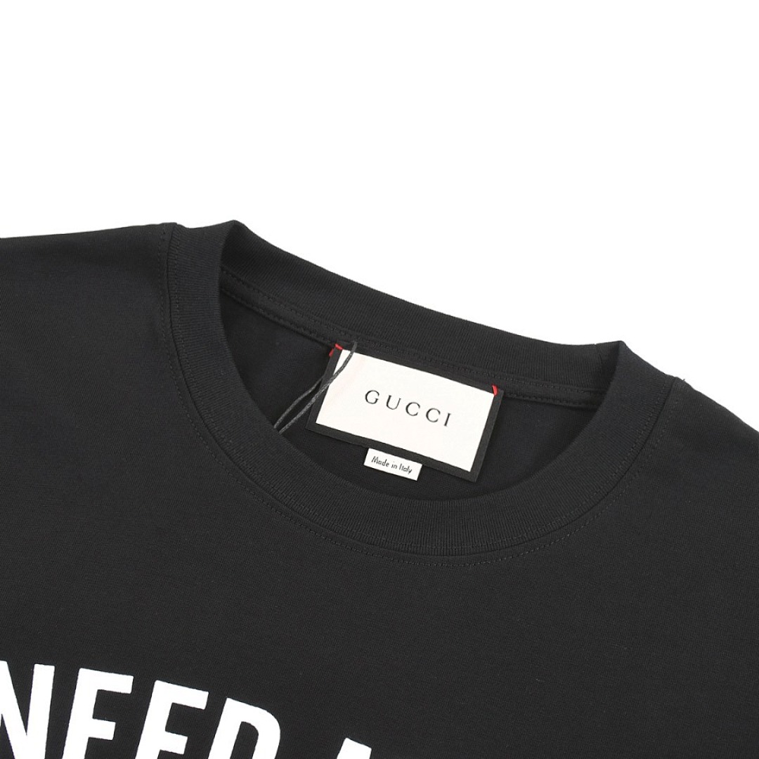 Gucci T-Shirt Style 450 detail view 4