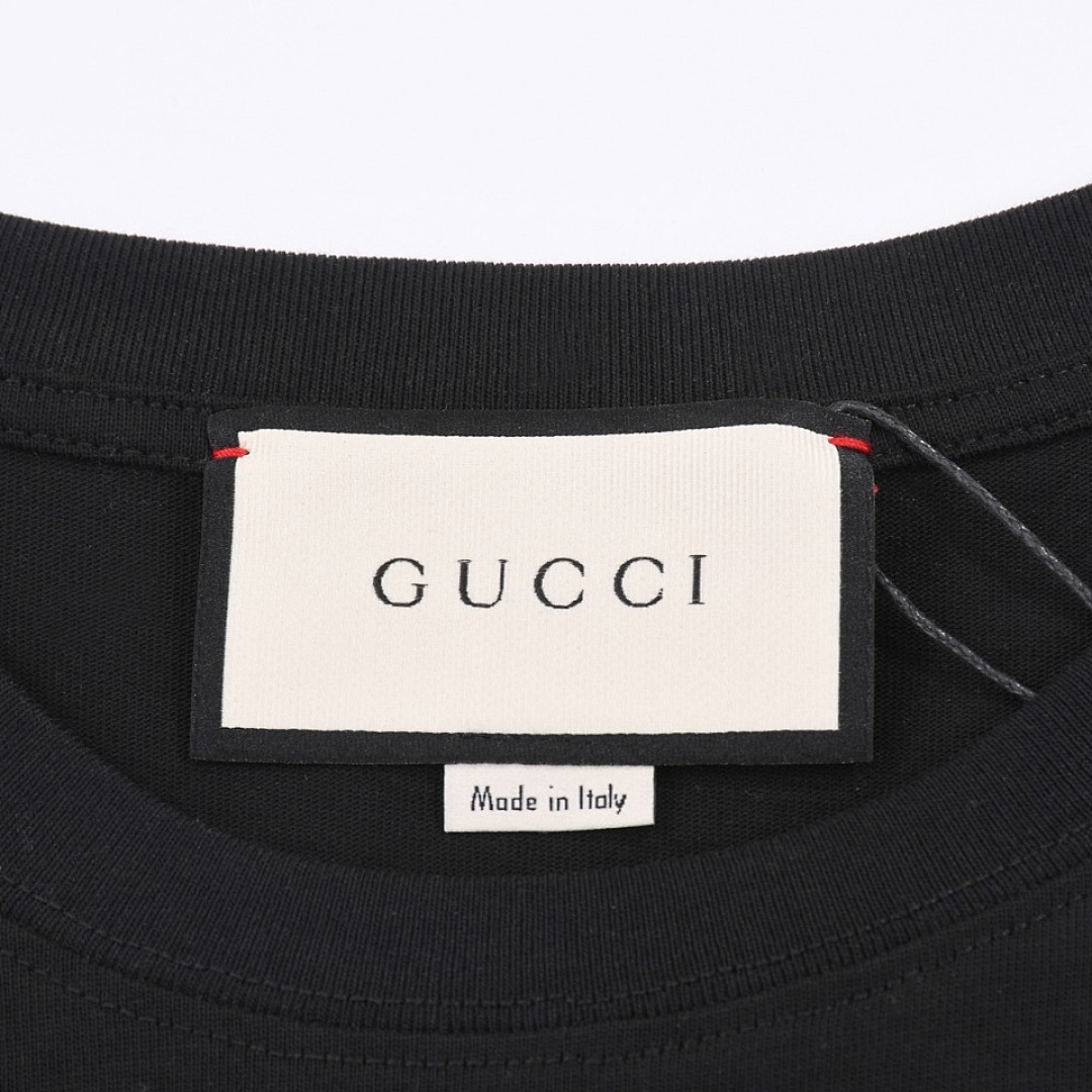 Gucci T-Shirt Style 452 detail view 3