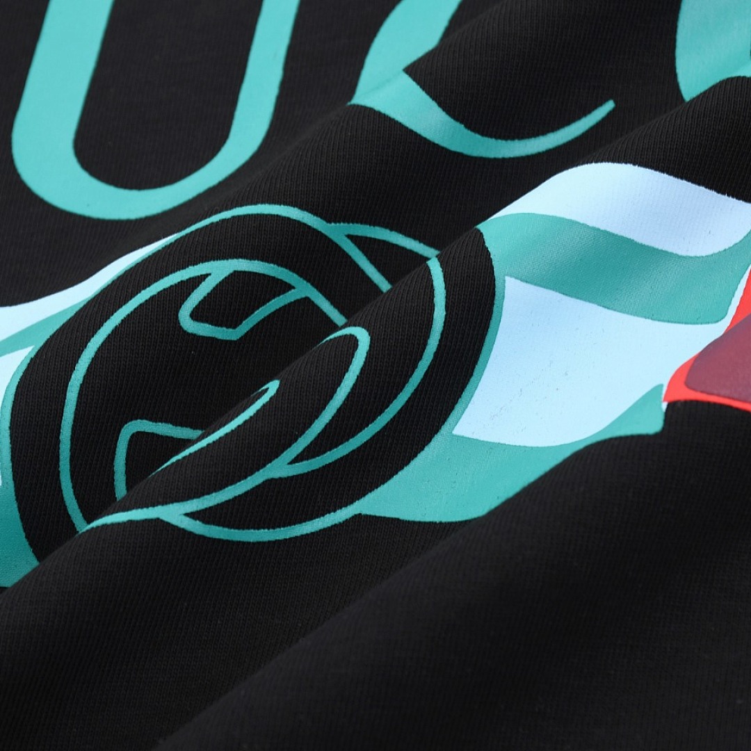Gucci T-Shirt Style 453 detail view 1
