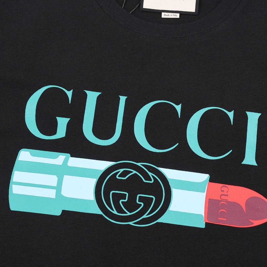 Gucci T-Shirt Style 453 detail view 2