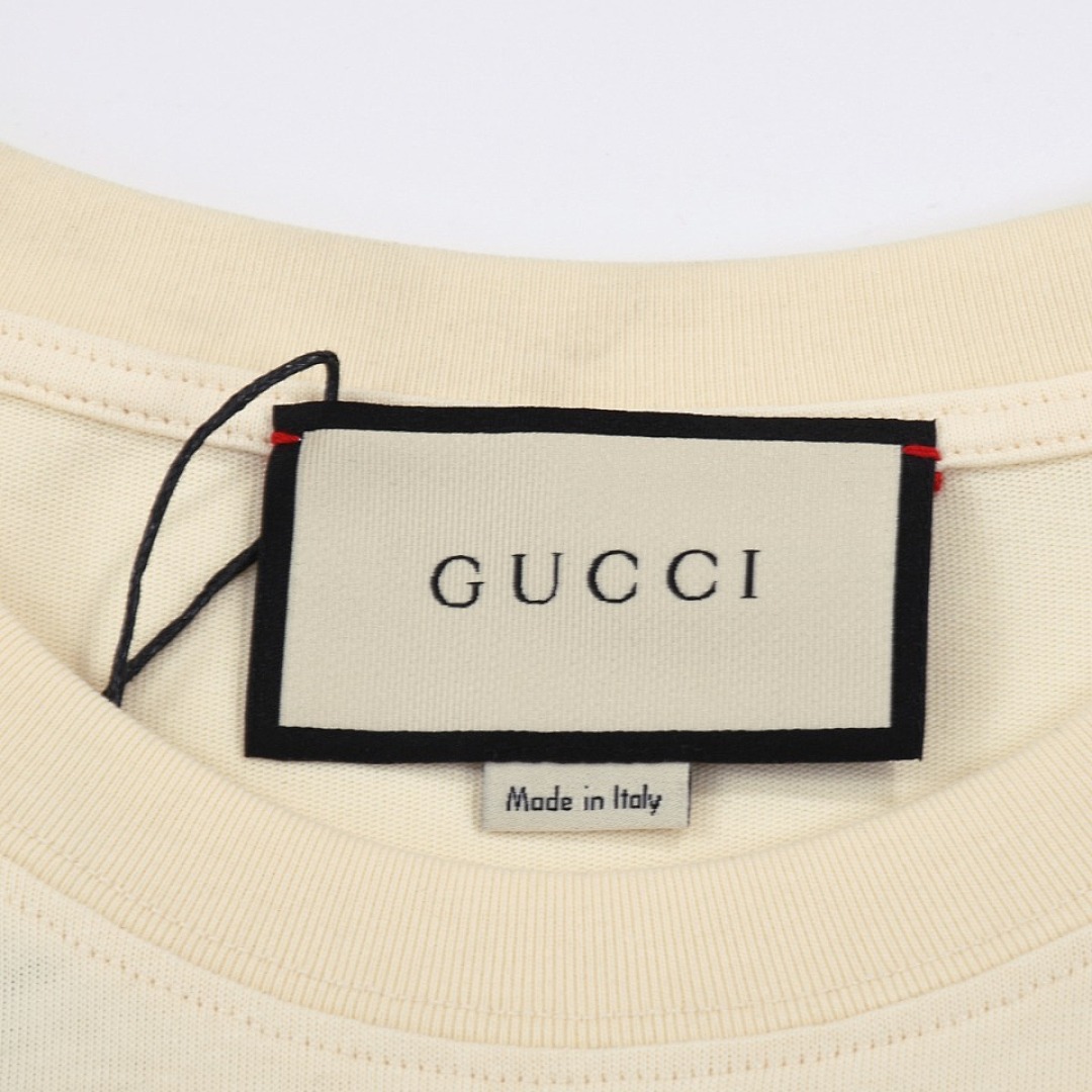 Gucci T-Shirt Style 454 detail view 4