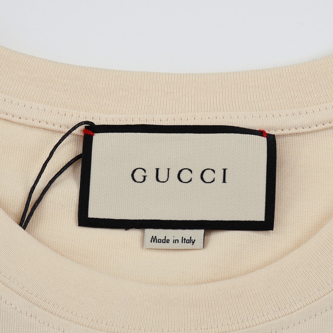 Gucci T-Shirt Style 462 detail view 3