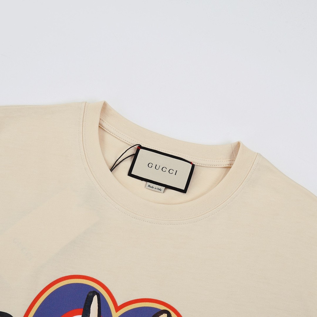 Gucci T-Shirt Style 462 detail view 4