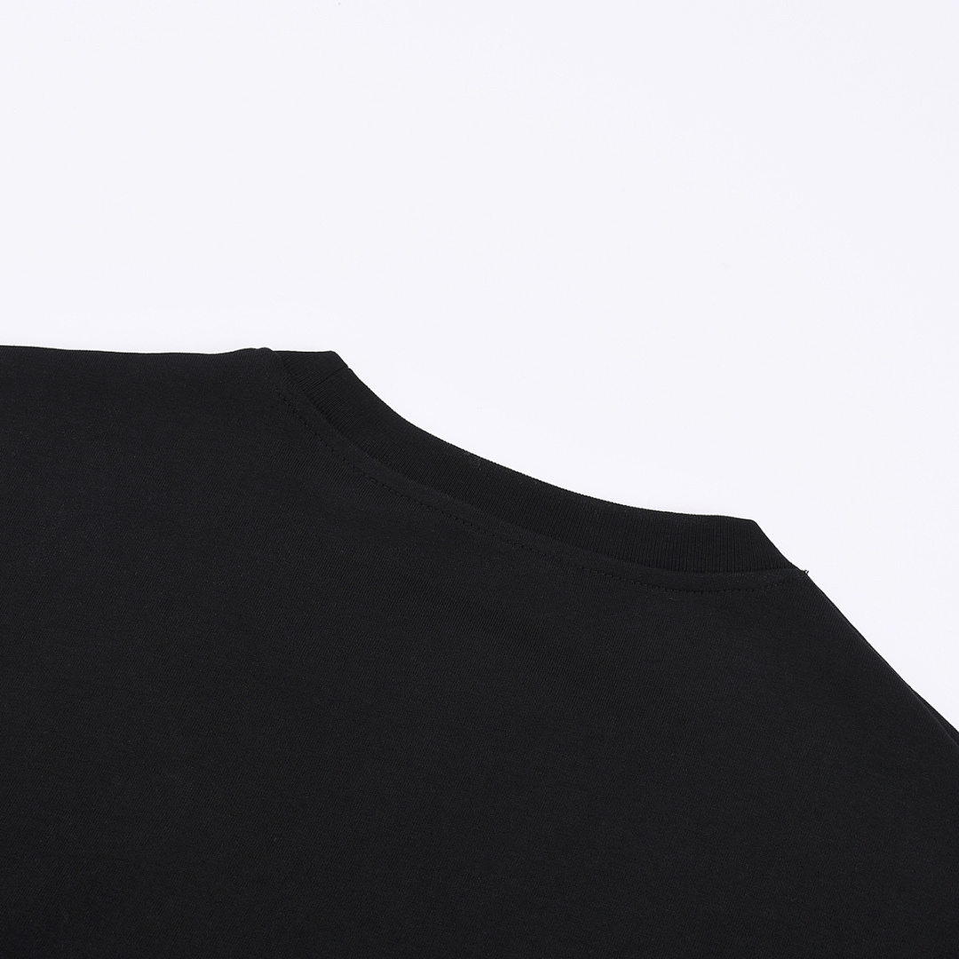 Gucci T-Shirt Style 463 detail view 2