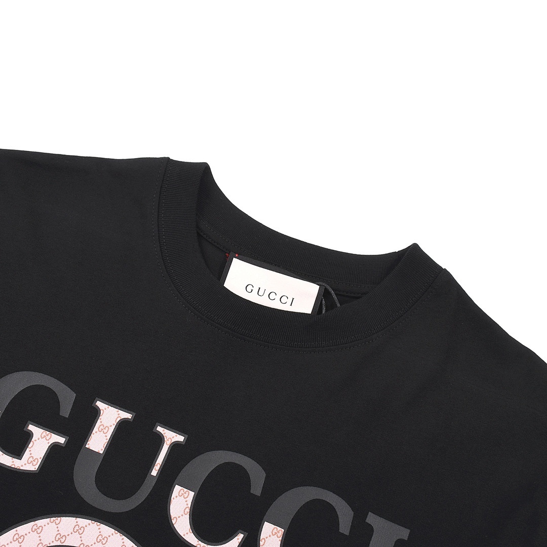 Gucci T-Shirt Style 464 detail view 3