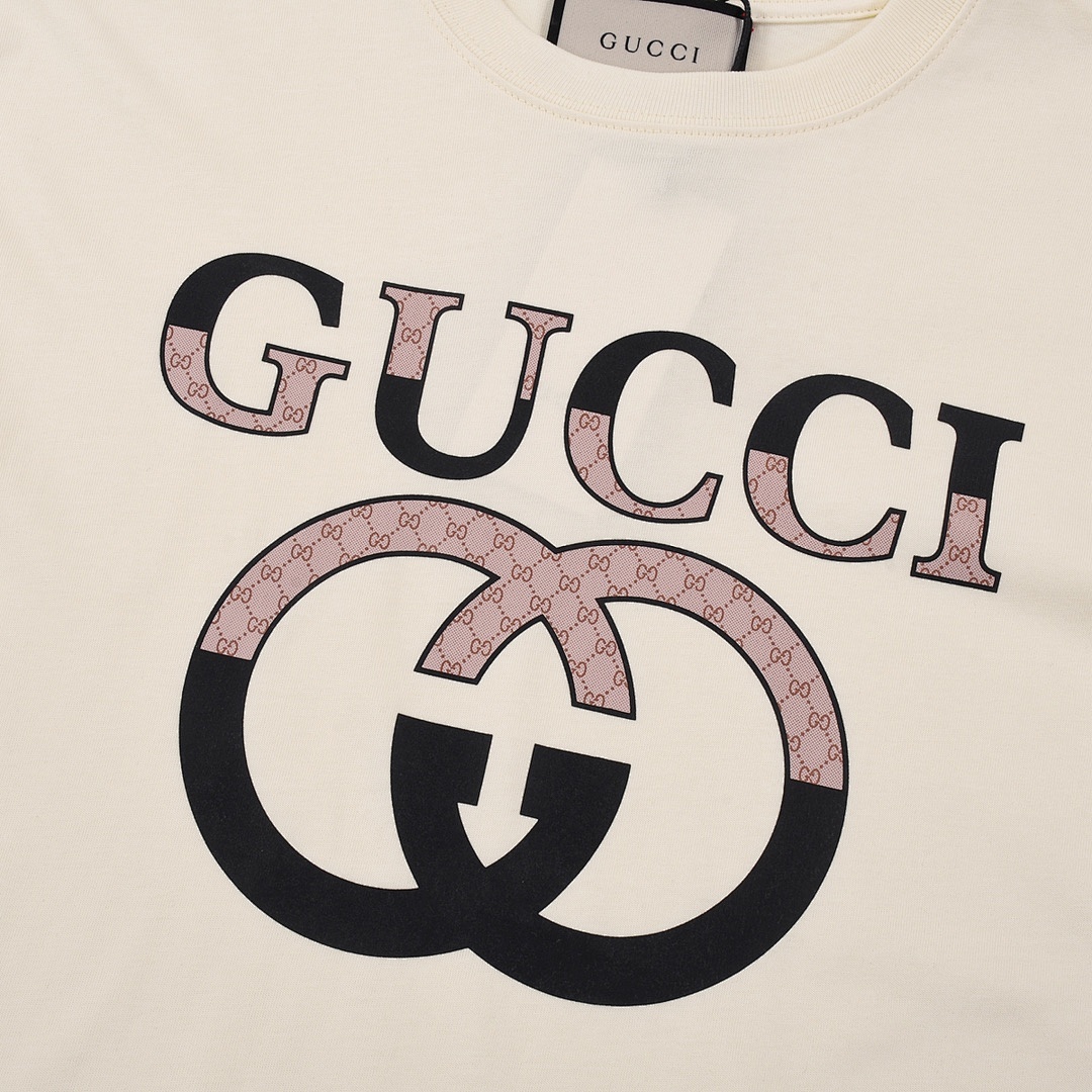 Gucci T-Shirt Style 465 main view