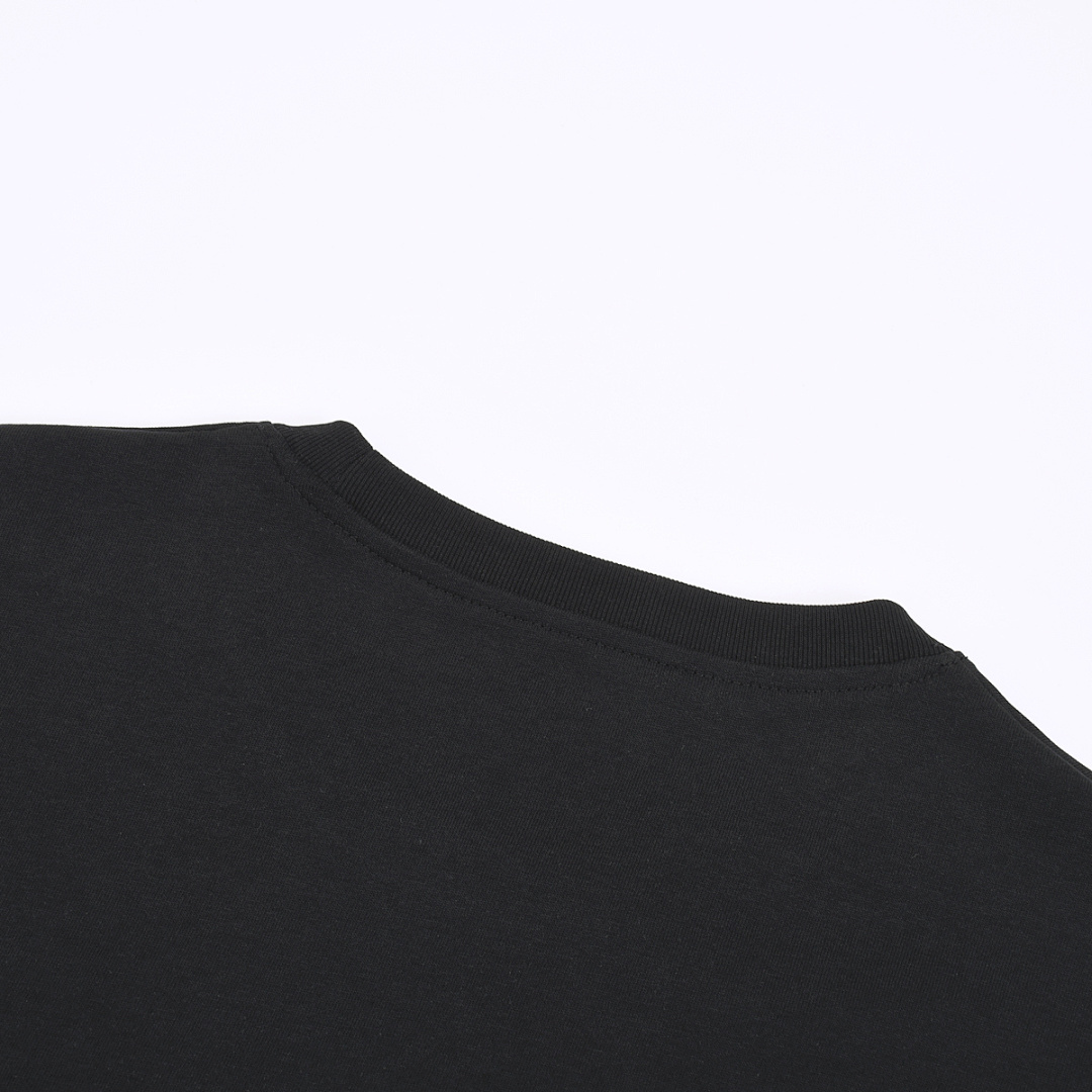 Gucci T-Shirt Style 466 detail view 1