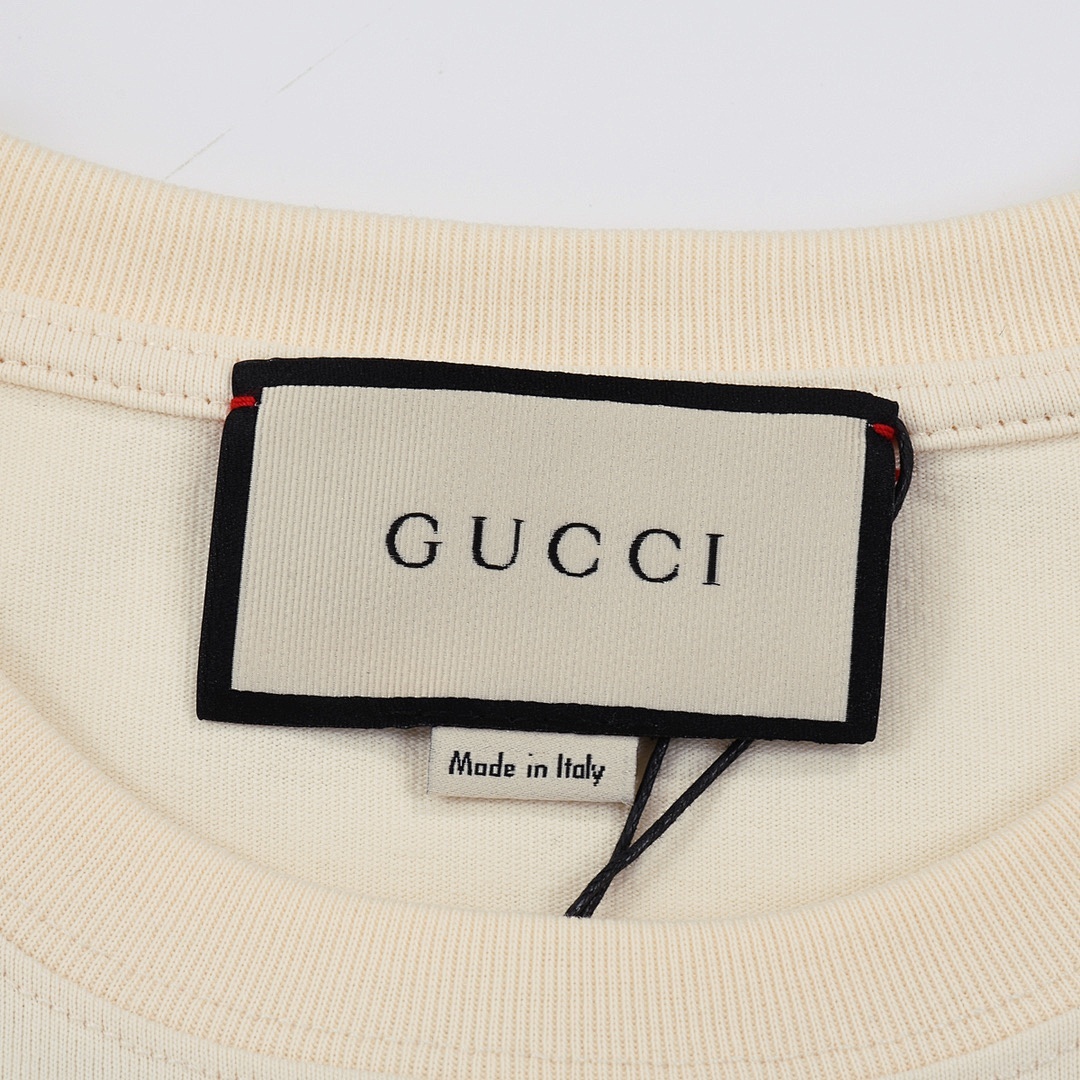 Gucci T-Shirt Style 469 detail view 2