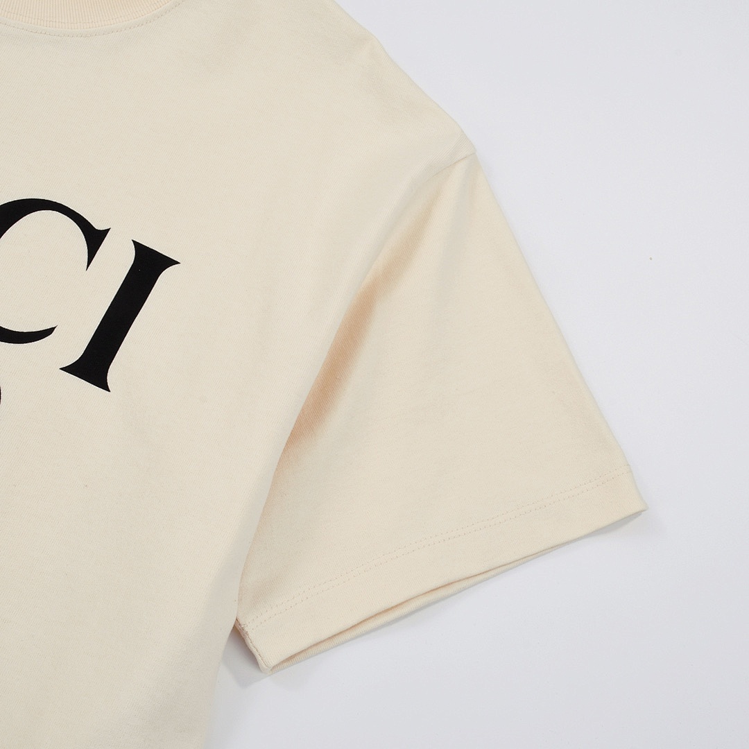 Gucci T-Shirt Style 469 detail view 4