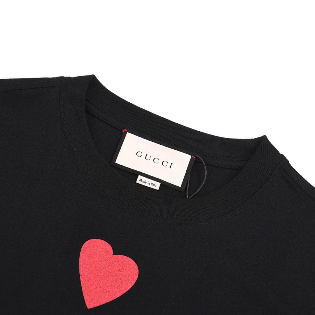Gucci T-Shirt Style 471 detail view 6