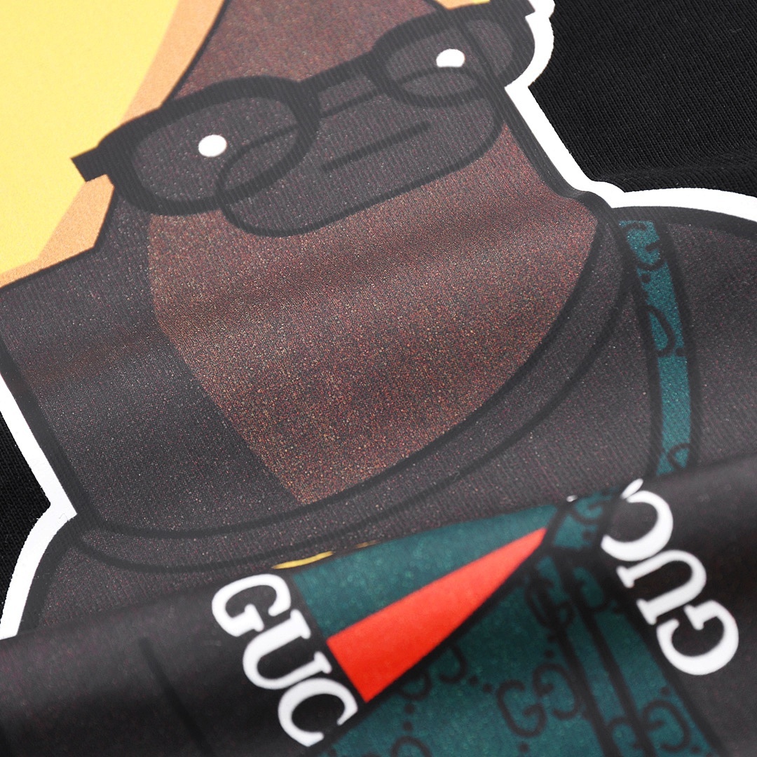 Gucci T-Shirt Style 474 detail view 1