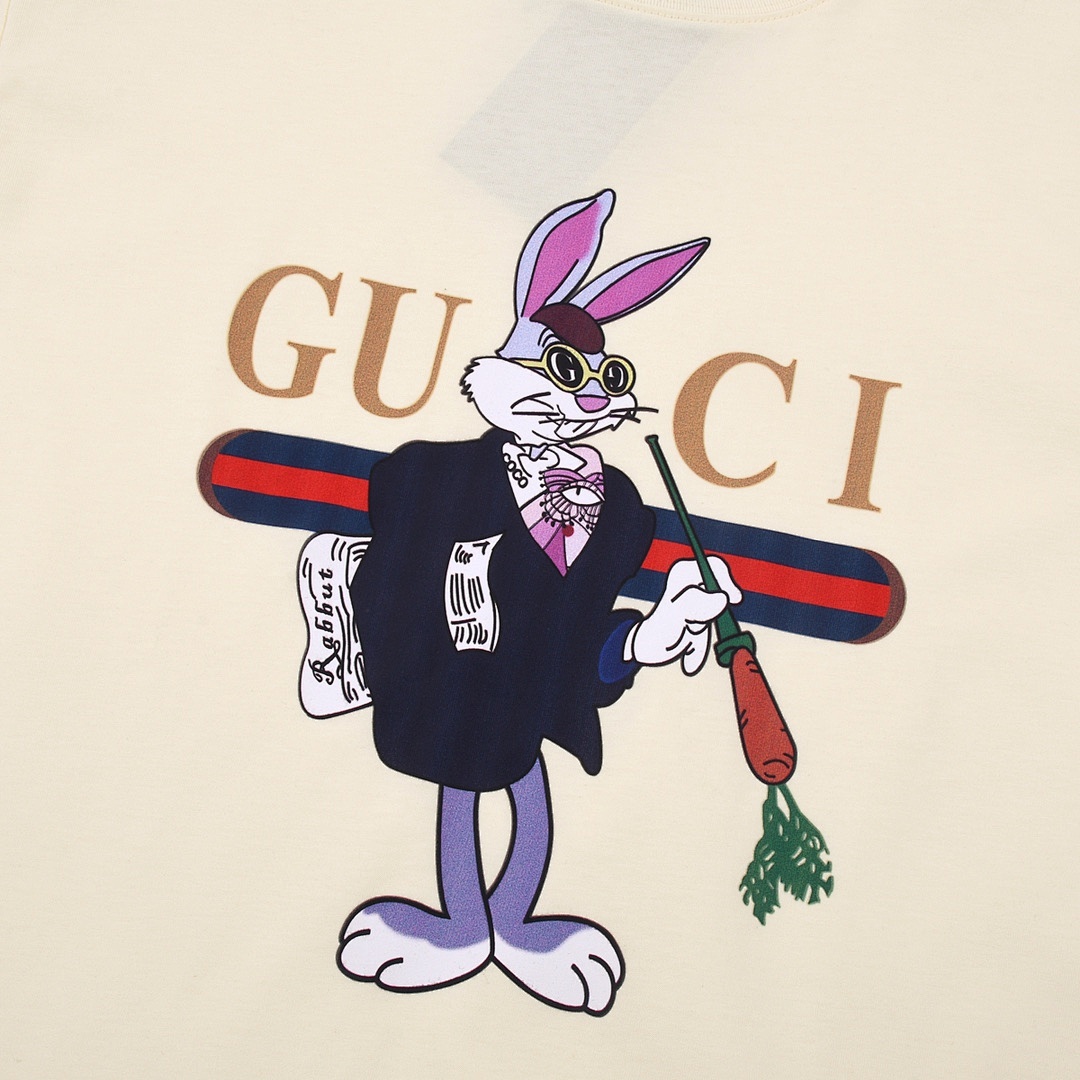 Gucci T-Shirt Style 480 detail view 1