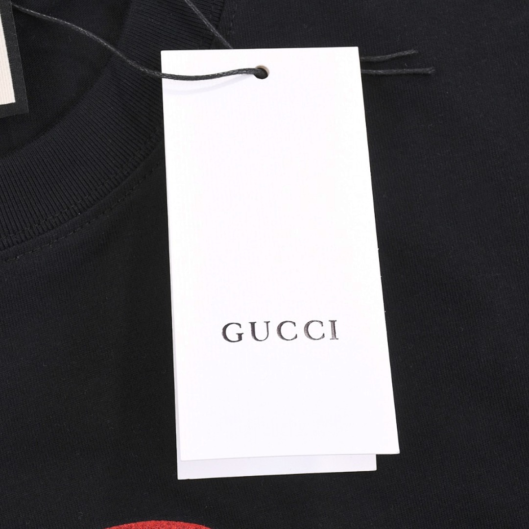 Gucci T-Shirt Style 482 detail view 3
