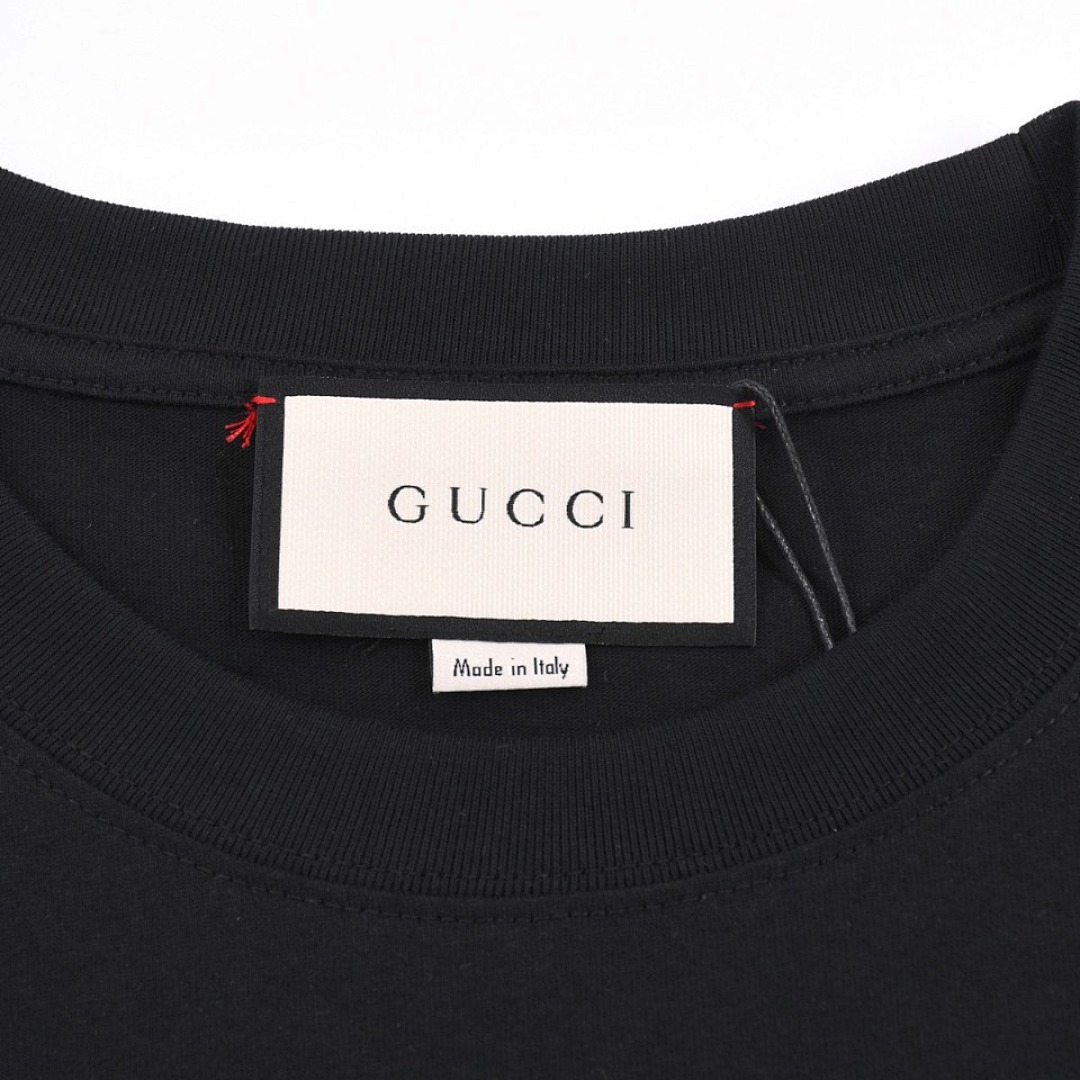 Gucci T-Shirt Style 482 detail view 4