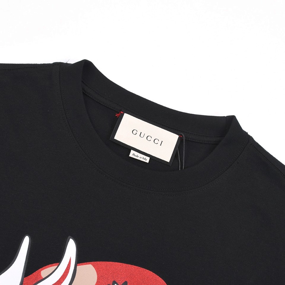 Gucci T-Shirt Style 482 detail view 6