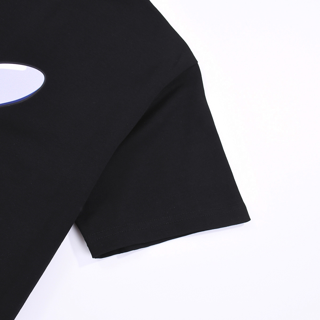Gucci T-Shirt Style 484 detail view 4
