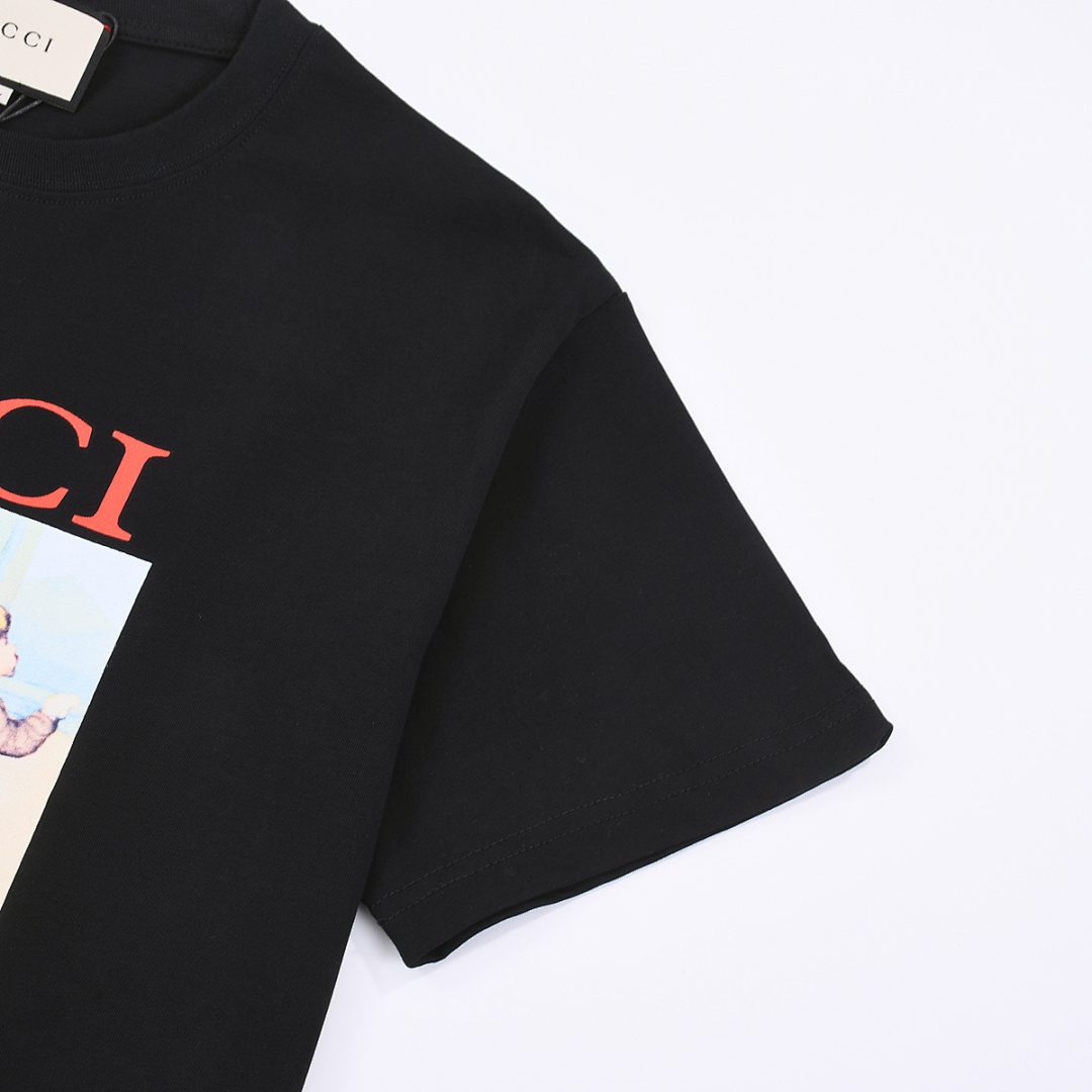 Gucci T-Shirt Style 486 detail view 3