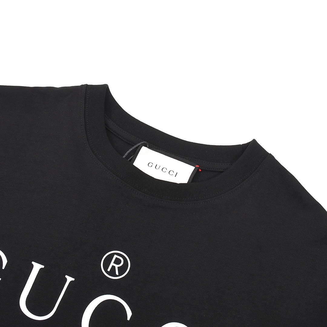 Gucci T-Shirt Style 487 detail view 4