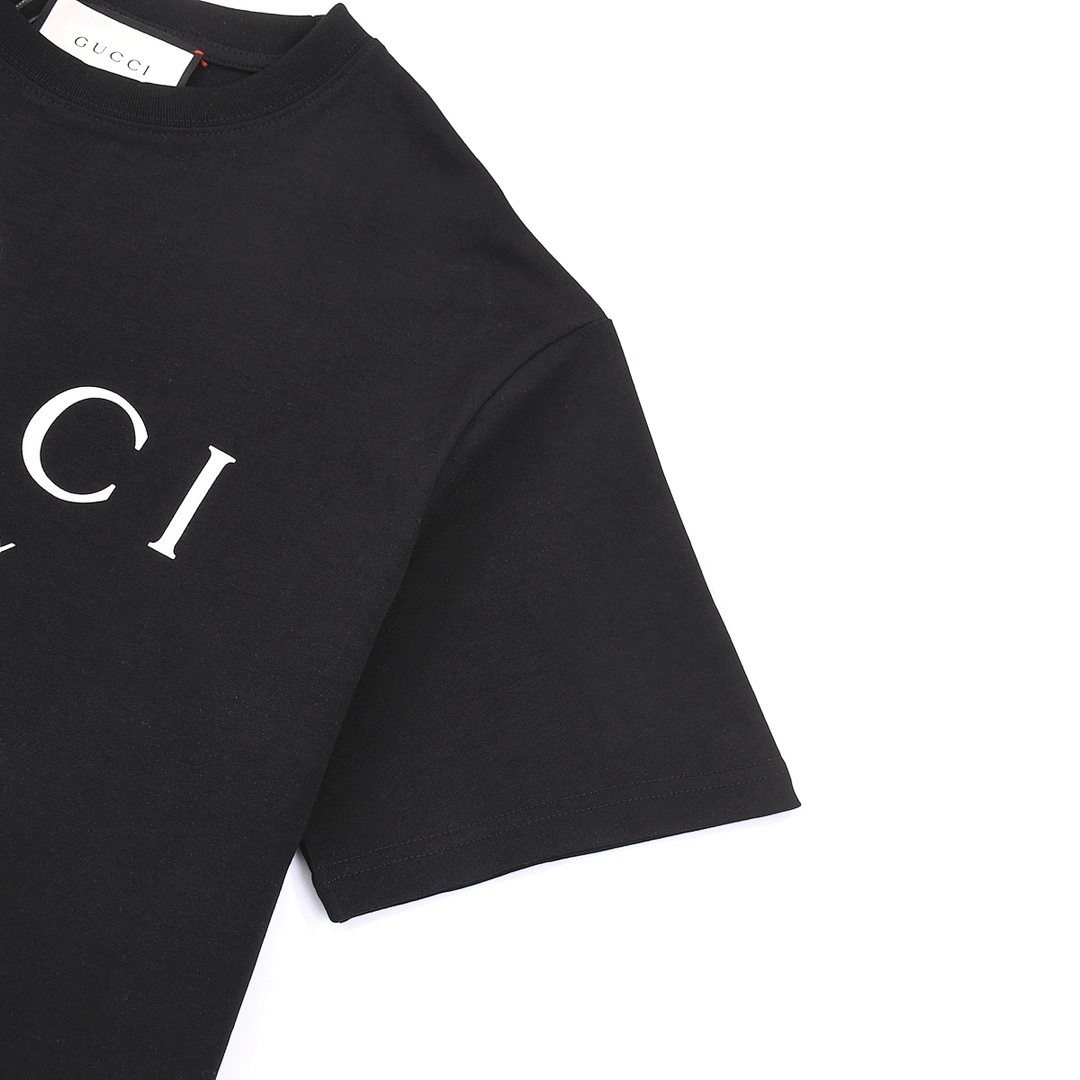 Gucci T-Shirt Style 487 detail view 5