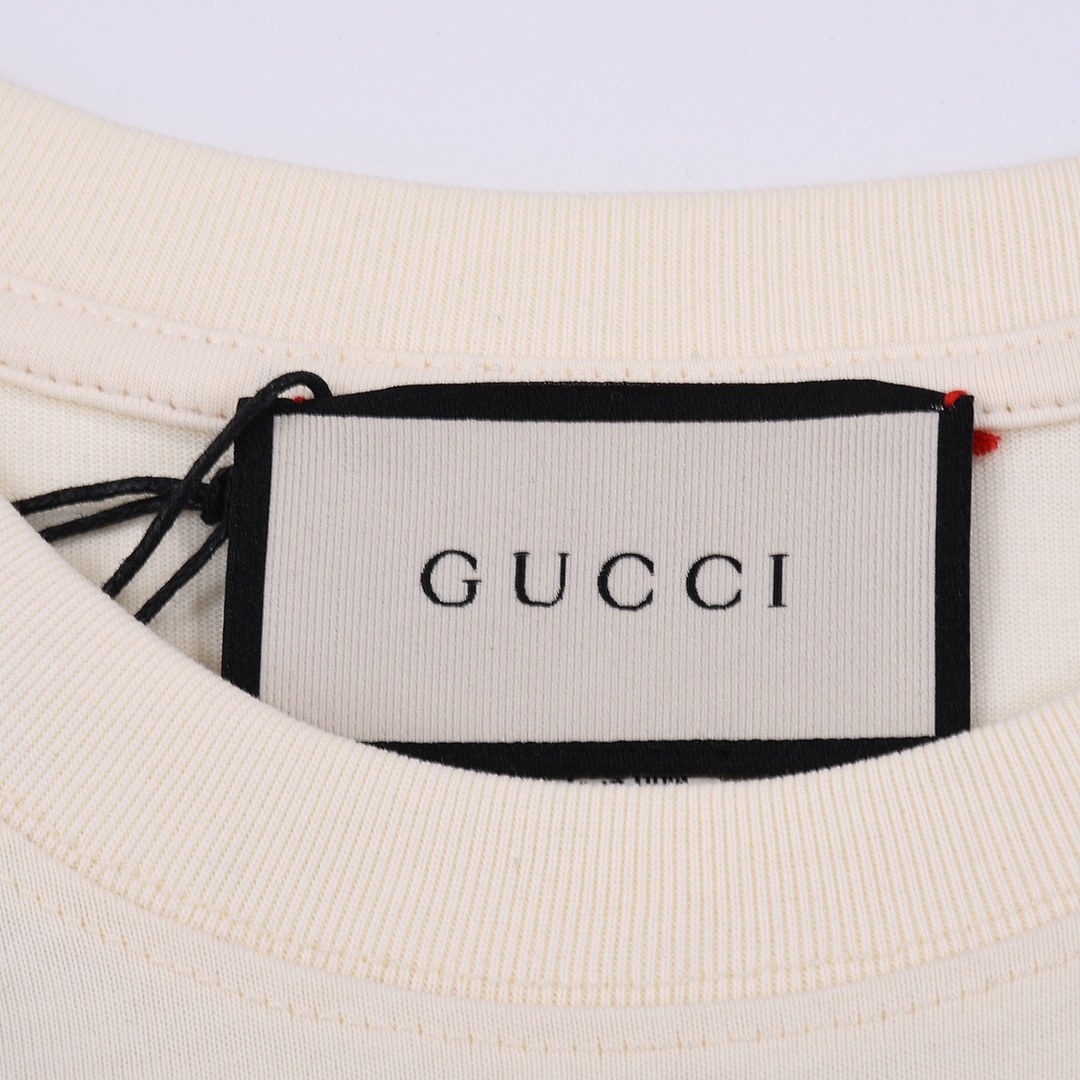 Gucci T-Shirt Style 492 detail view 1