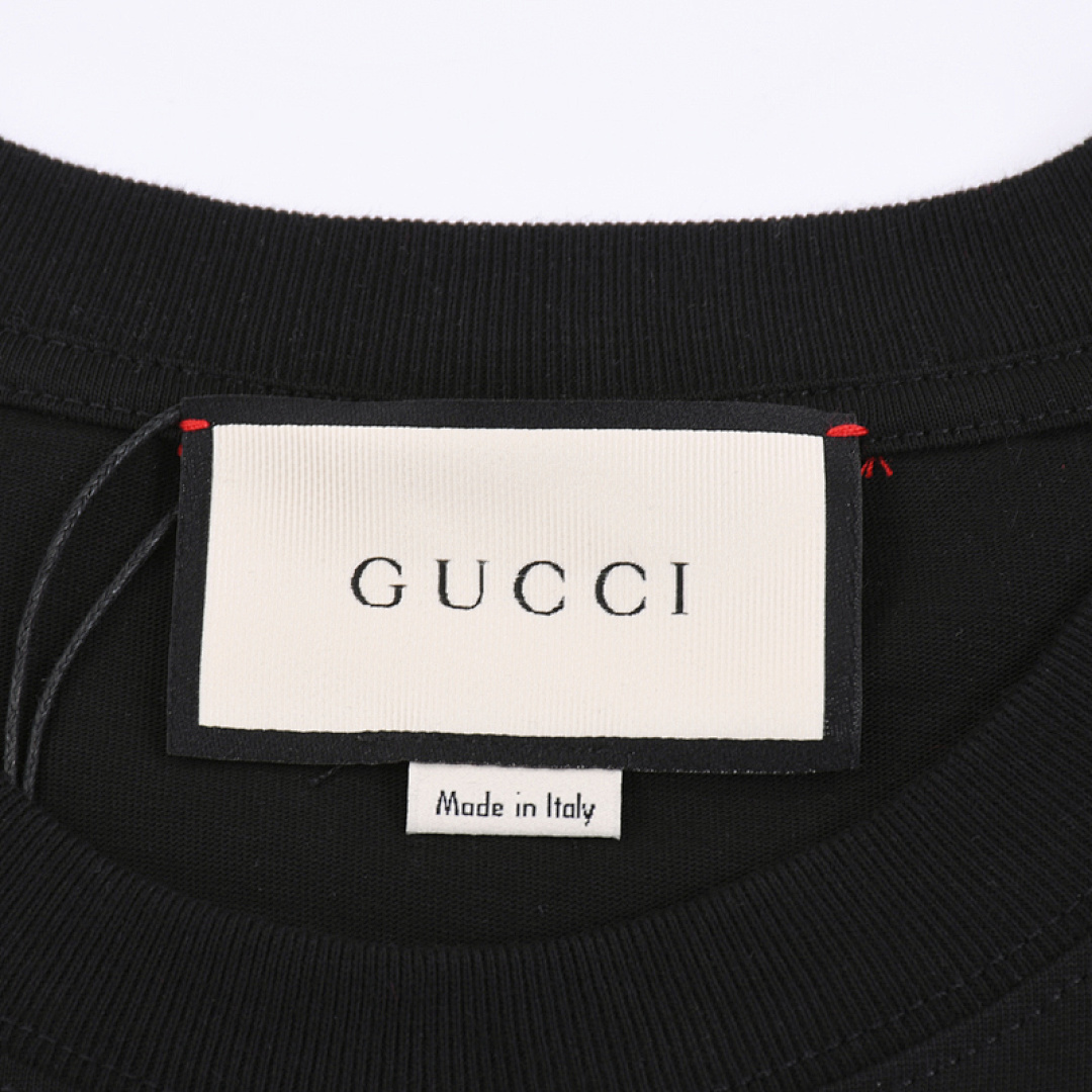 Gucci T-Shirt Style 501 detail view 3