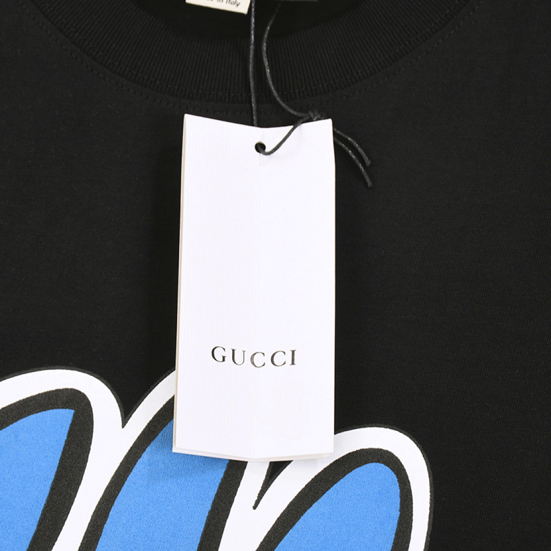 Gucci T-Shirt Style 504 detail view 1