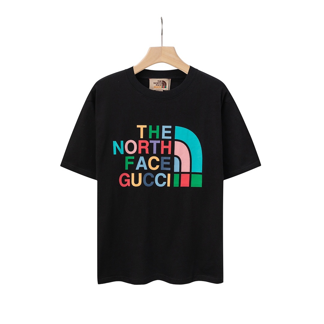 Gucci T-Shirt Style 514 detail view 3