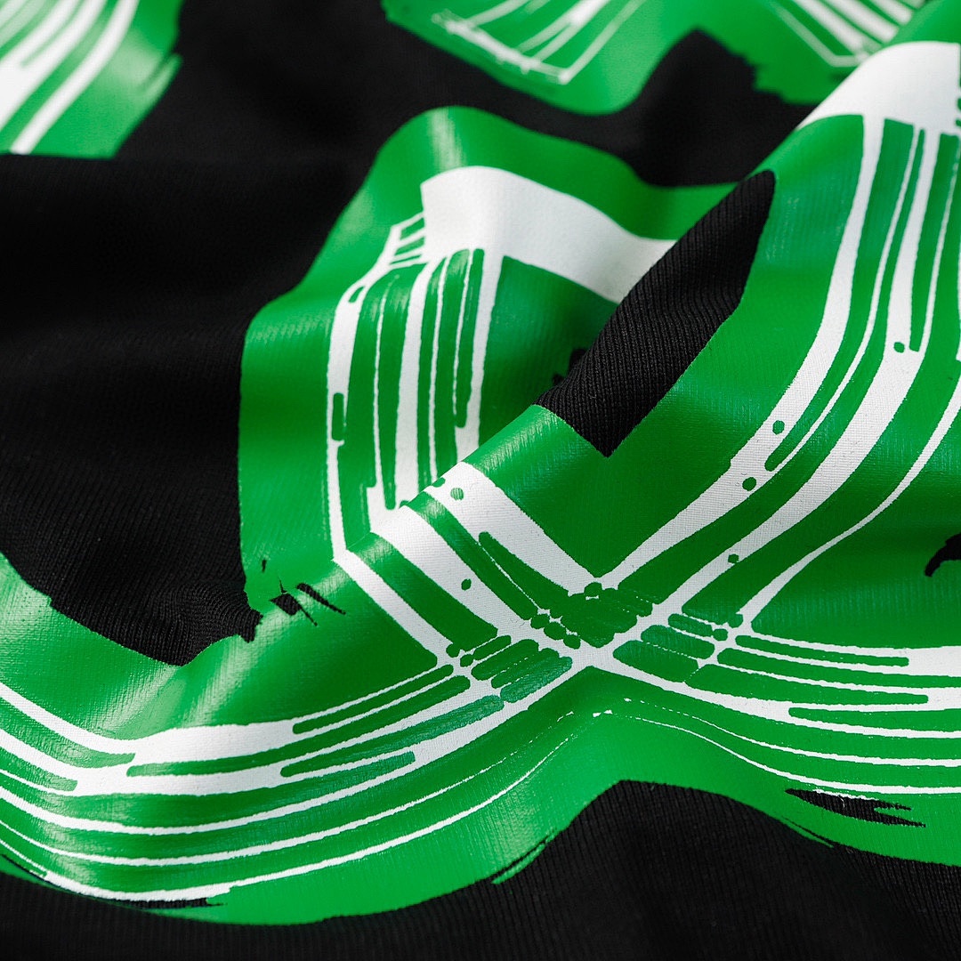Gucci T-Shirt Style 553 detail view 4