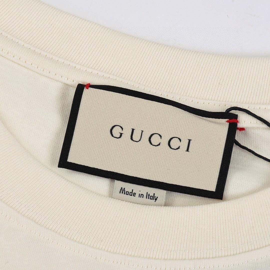 Gucci T-Shirt Style 572 detail view 1