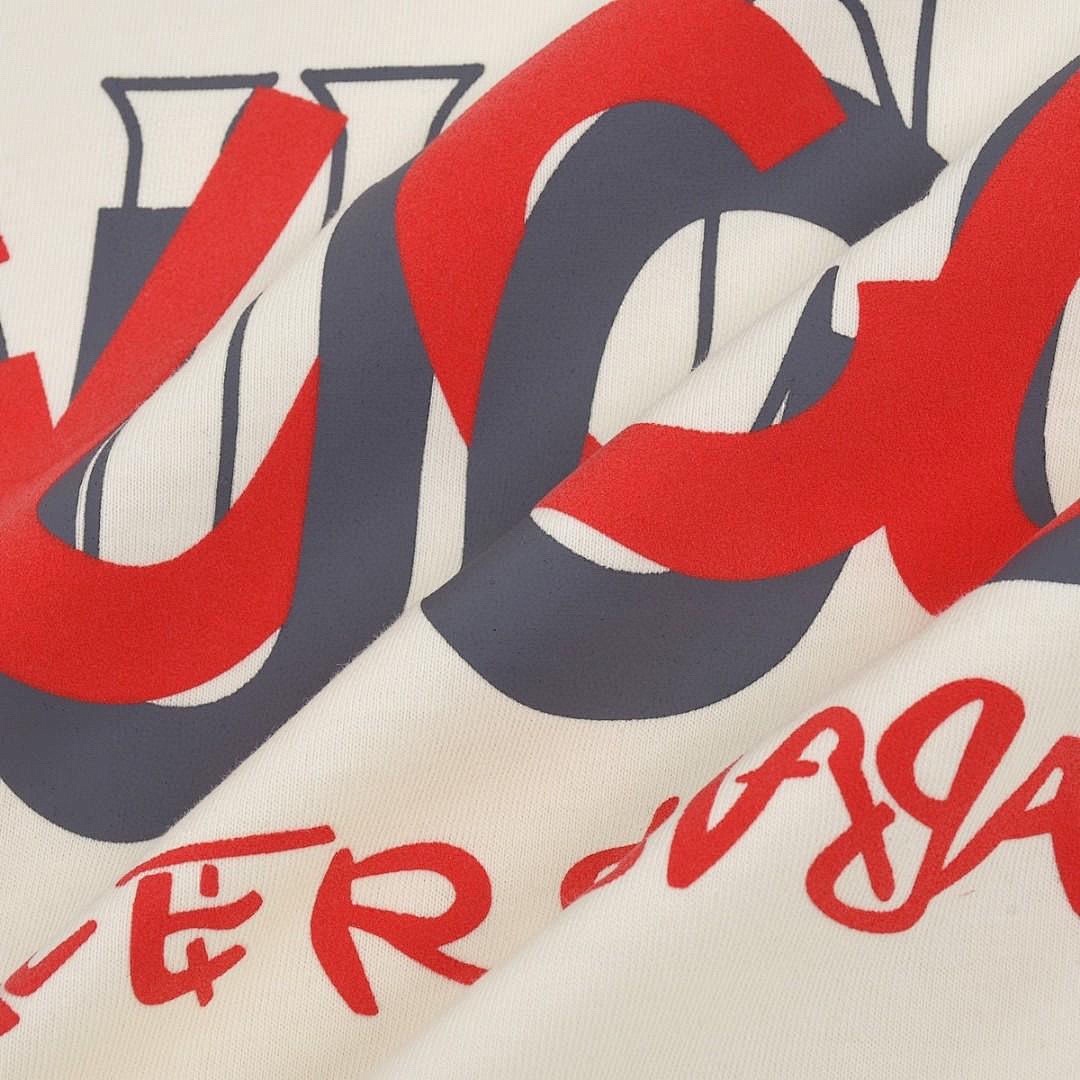 Gucci T-Shirt Style 572 detail view 2