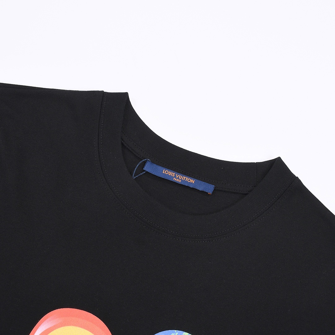 Louis Vuitton T-Shirt Style 441 detail view 5