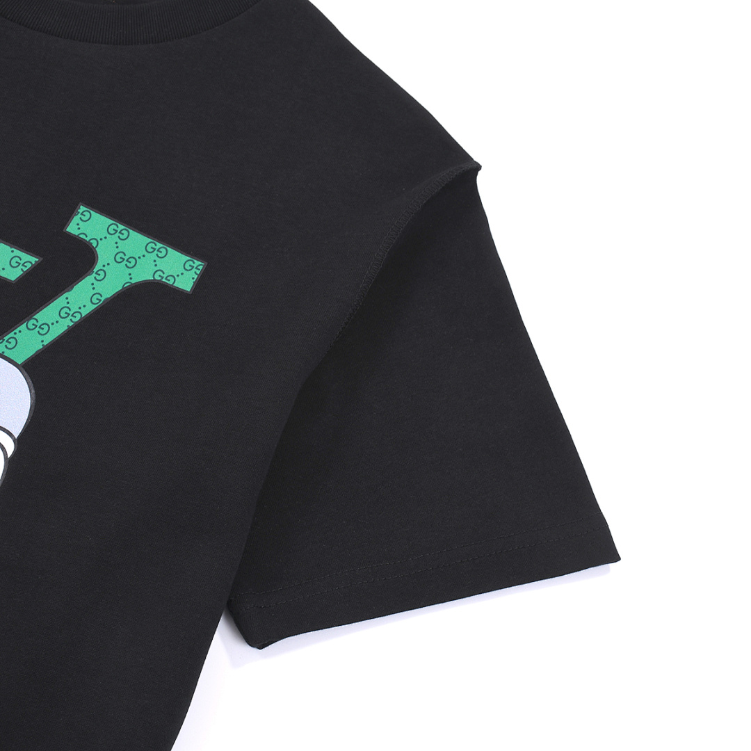 Louis Vuitton T-Shirt Style 444 detail view 4
