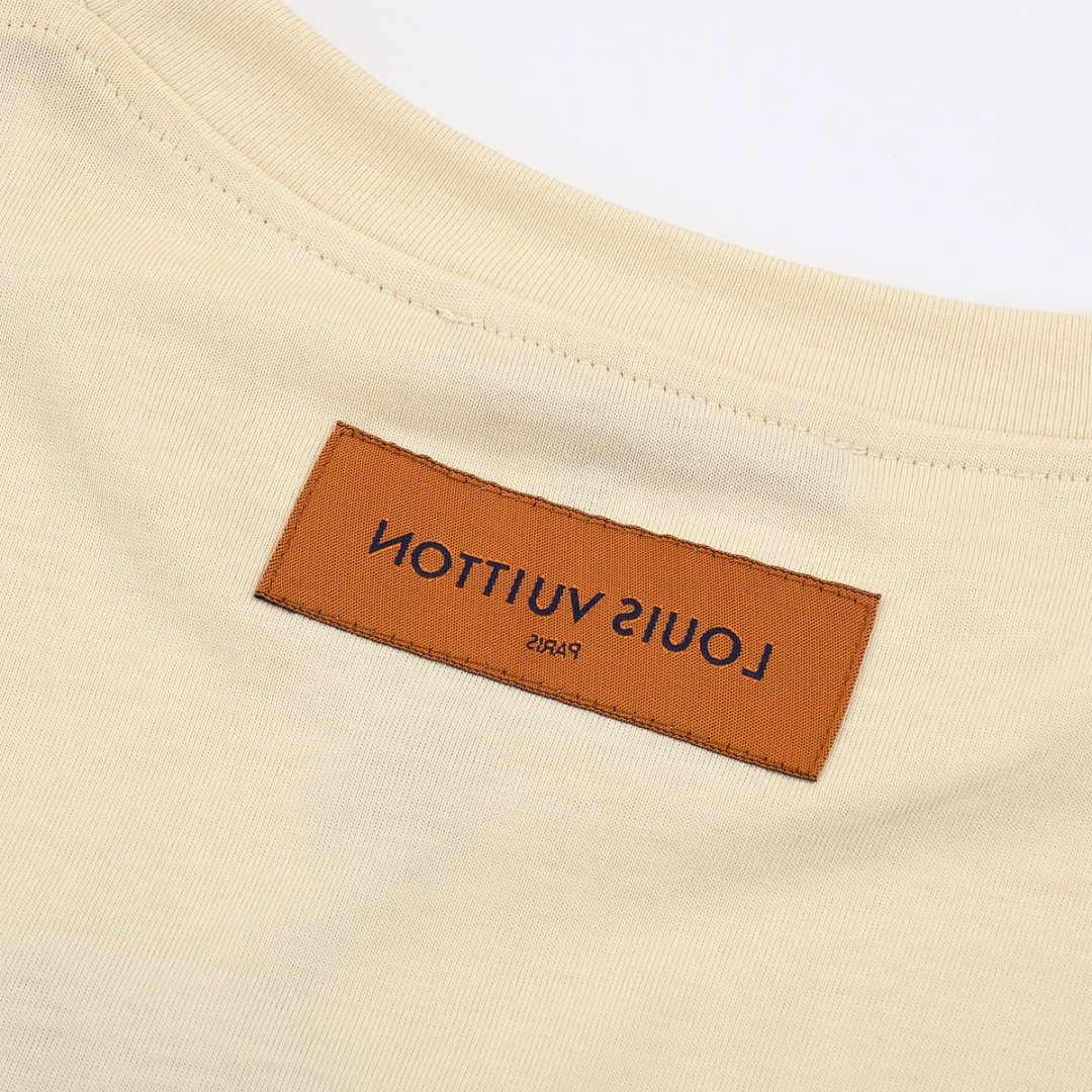 Louis Vuitton T-Shirt Style 445 main view