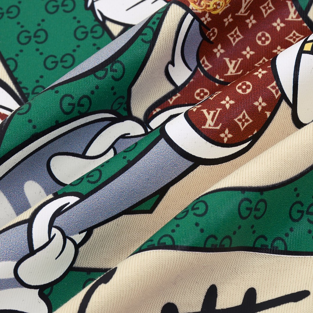 Louis Vuitton T-Shirt Style 445 detail view 1