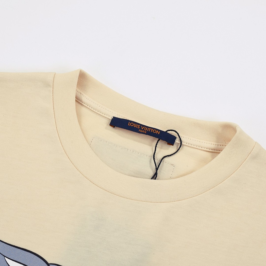 Louis Vuitton T-Shirt Style 445 detail view 5