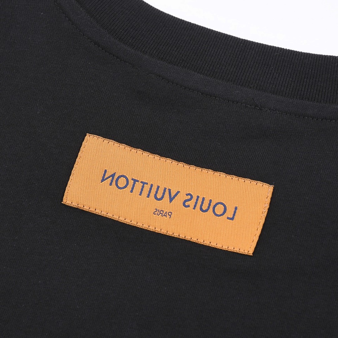 Louis Vuitton T-Shirt Style 450 main view