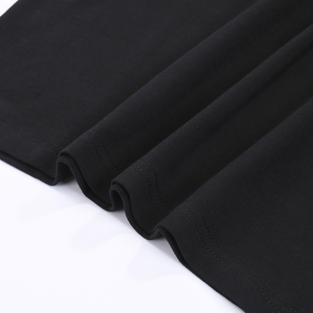 Louis Vuitton T-Shirt Style 450 detail view 1