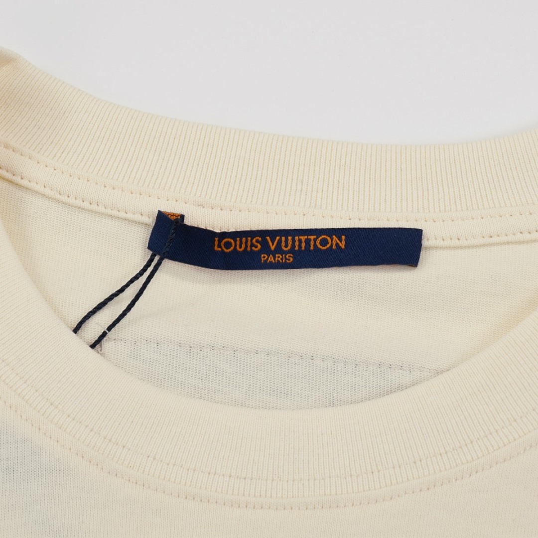 Louis Vuitton T-Shirt Style 452 detail view 3