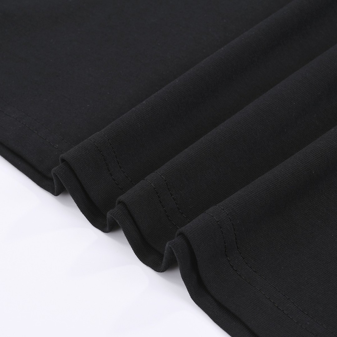 Louis Vuitton T-Shirt Style 453 detail view 4