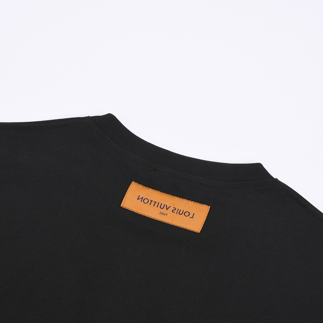 Louis Vuitton T-Shirt Style 453 detail view 6