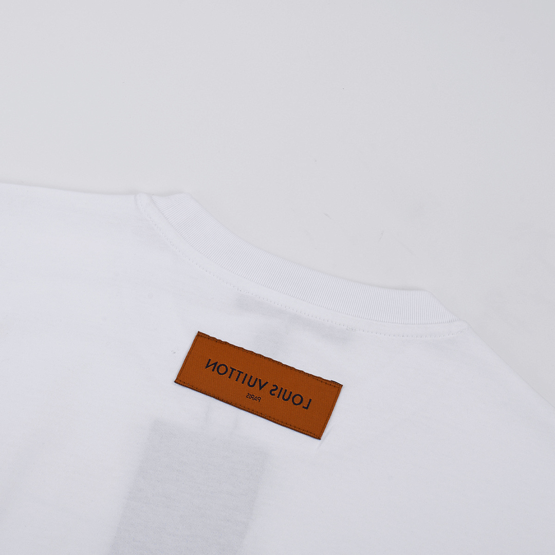 Louis Vuitton T-Shirt Style 454 detail view 2