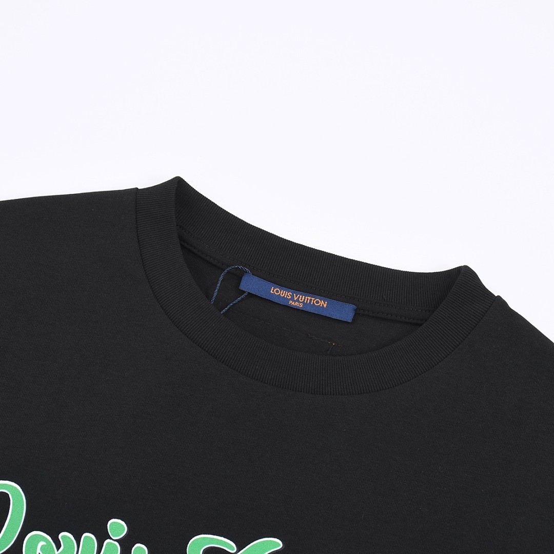 Louis Vuitton T-Shirt Style 457 detail view 6