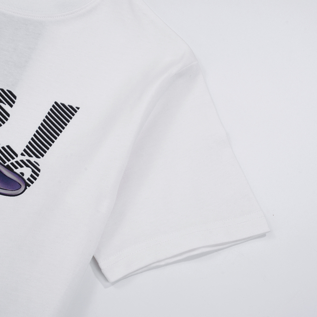 Louis Vuitton T-Shirt Style 459 detail view 4