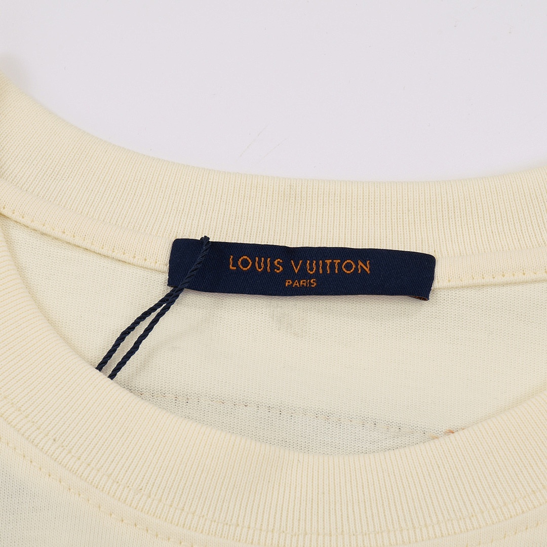 Louis Vuitton T-Shirt Style 463 detail view 2