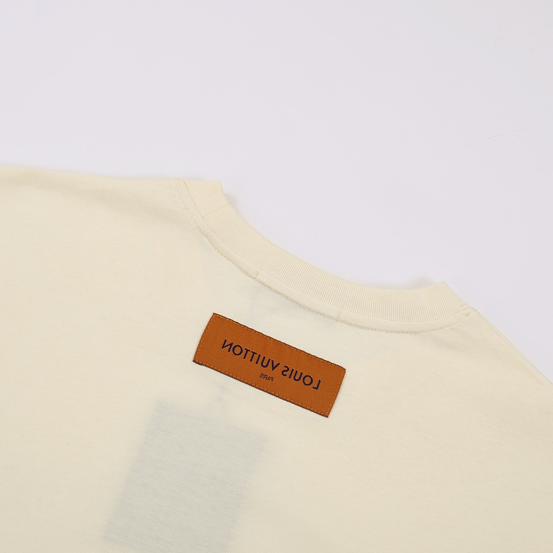Louis Vuitton T-Shirt Style 463 detail view 4